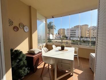 Pis amb piscina en venda a de los fenicios