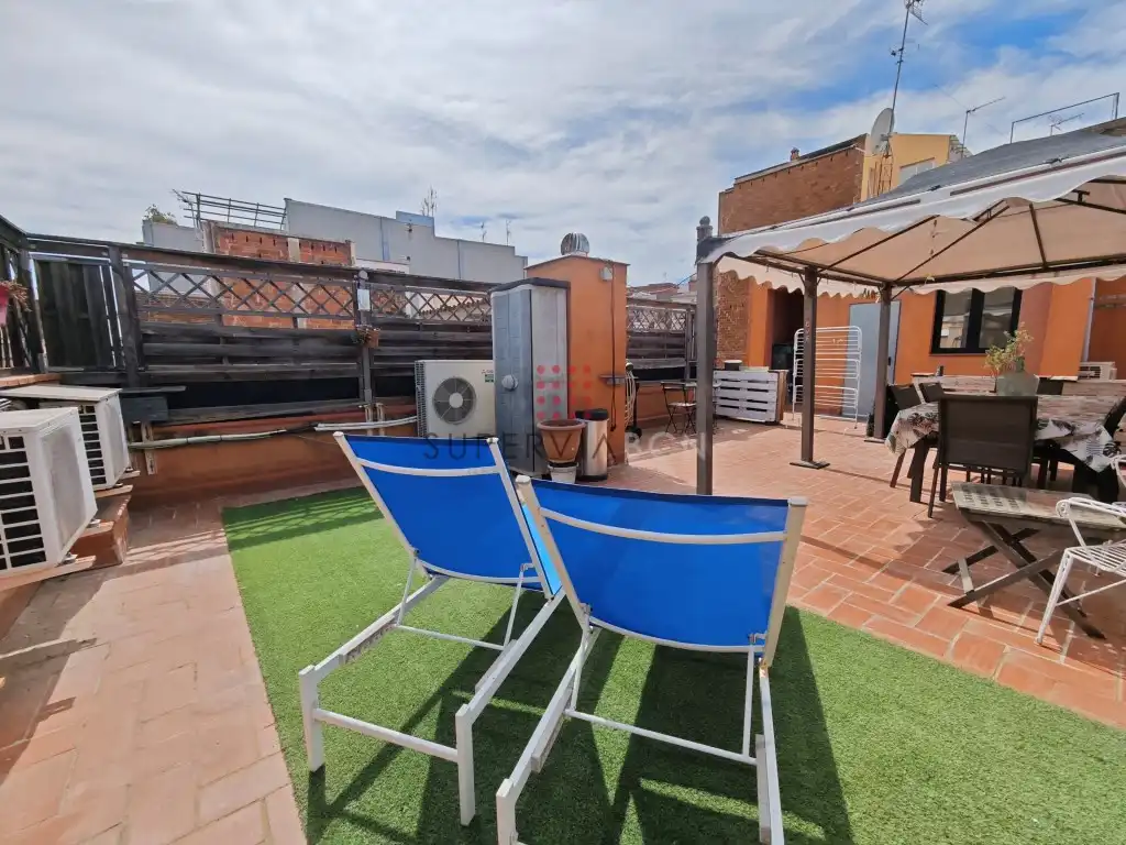 Terrasse von Dachboden zum Verkauf in Barcelona mit Balkon