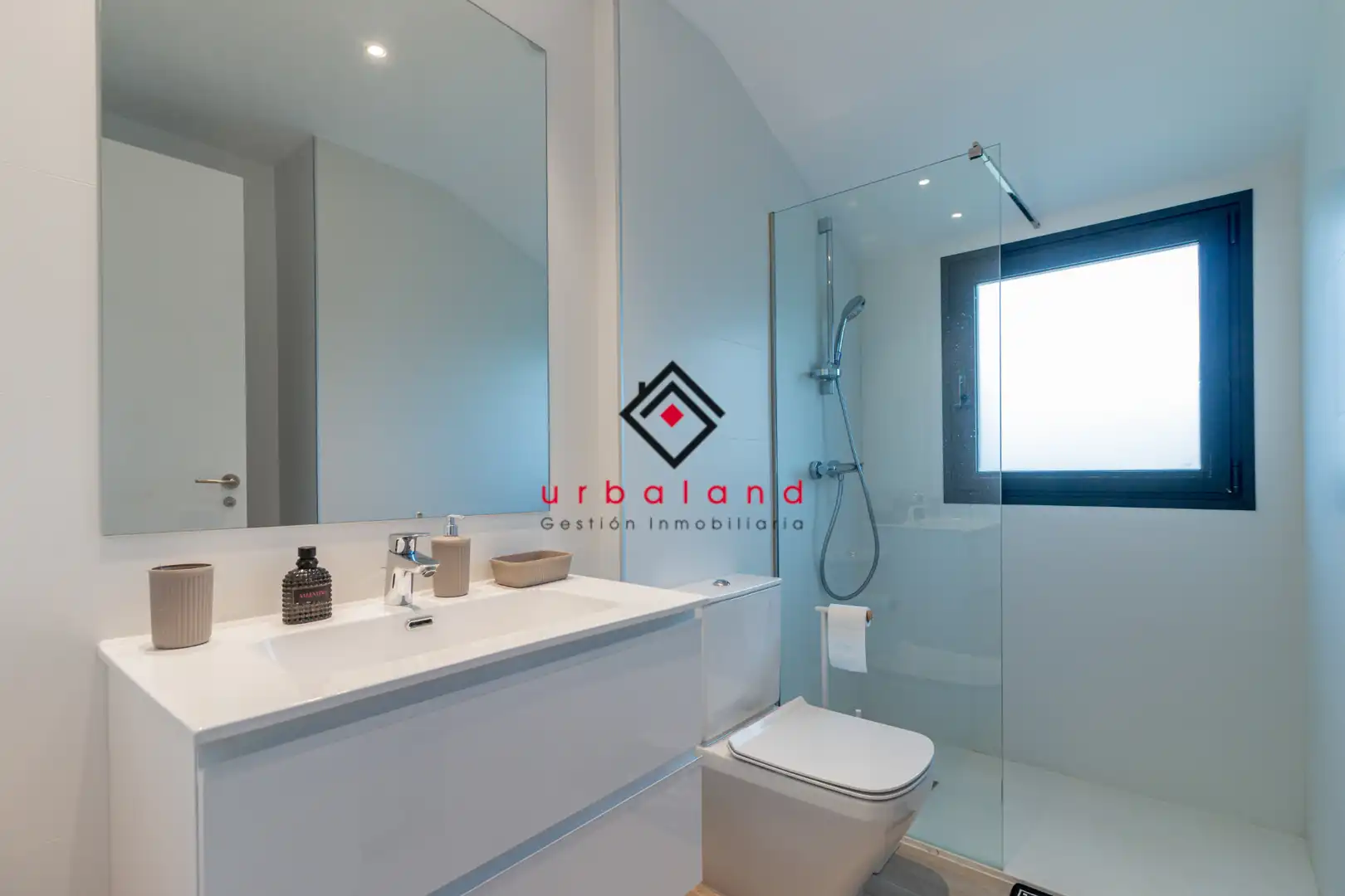 Semi-detached house with pool for sale in Calle de Cosme Damián Churruca, imagen 21
