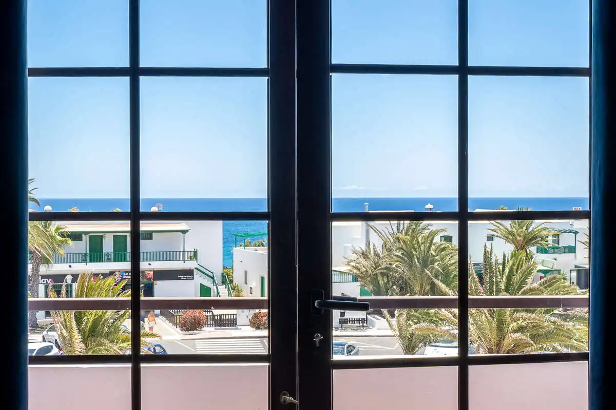Vista exterior de Dúplex en venta en Teguise con Piscina comunitaria