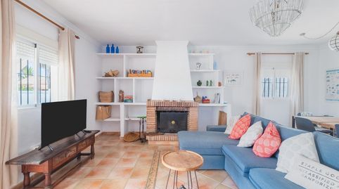 ESPECTACULAR CHALET CON PISCINA EN ZAHORA, immagine 5