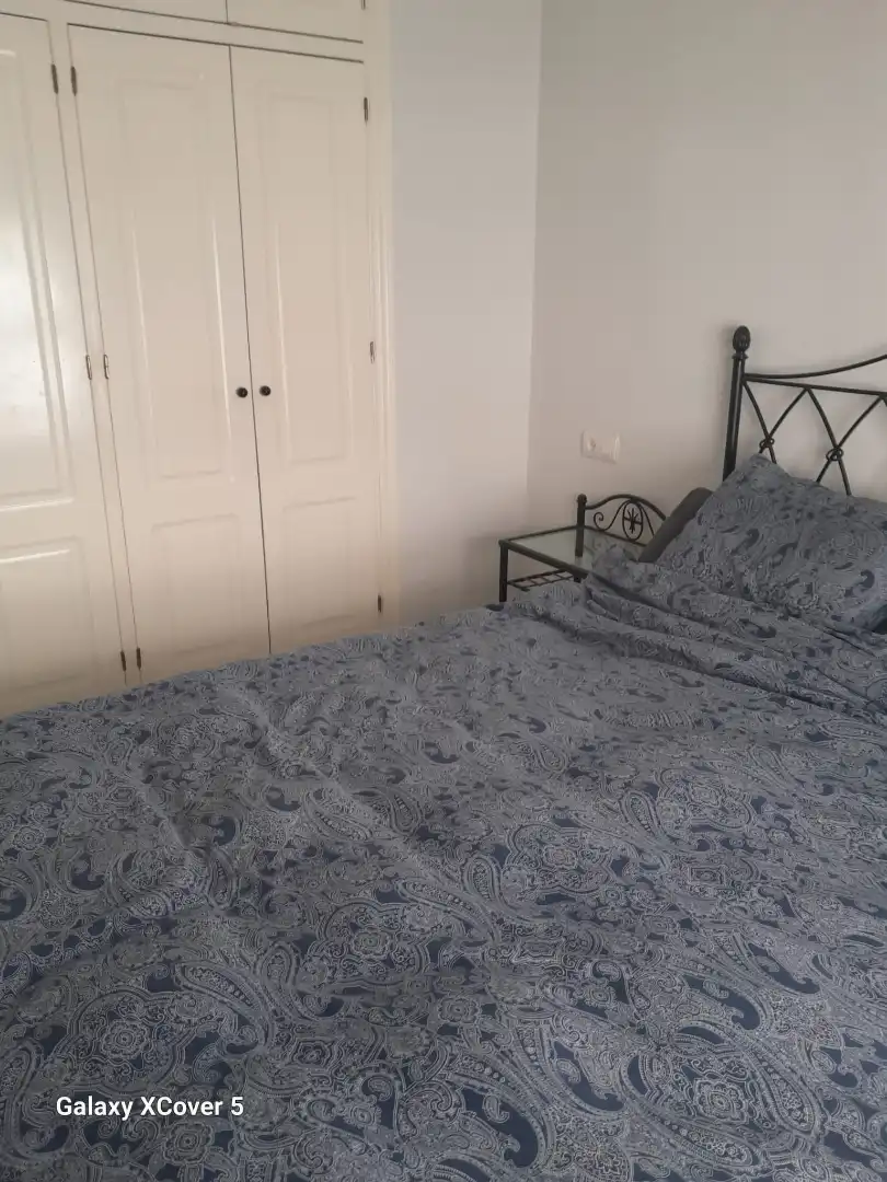 Habitación de Casa adosada en venta en Granada con Aire acondicionado, Calefacción y Terraza