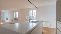 Kitchen of Apartment for sale in  Barcelona Capital