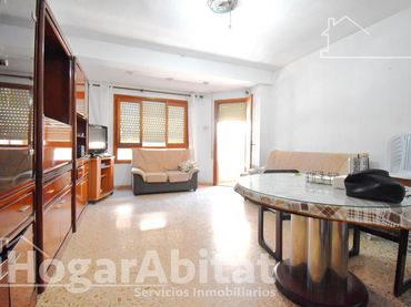 Appartamento con balcone in vendita a Calle VALÈNCIA, DE