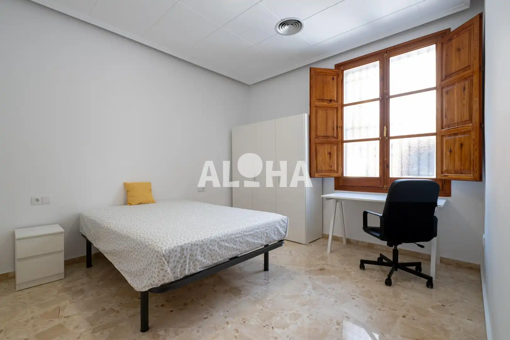 Habitación de Apartamento de alquiler en Valencia