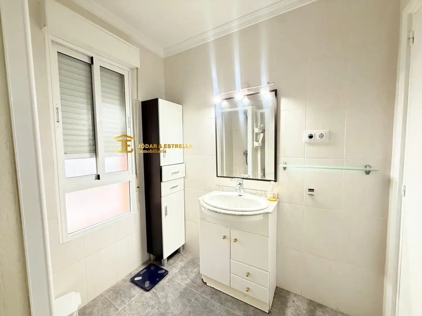 Piso en venta en Sutullena