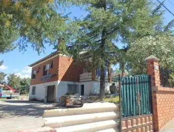 Chalet en venta en Méntrida