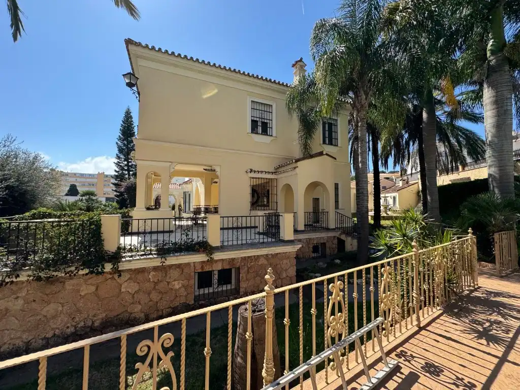 Exterior view of Houses for rent in Torremolinos  with Air Conditioner, Private garden and Terrace