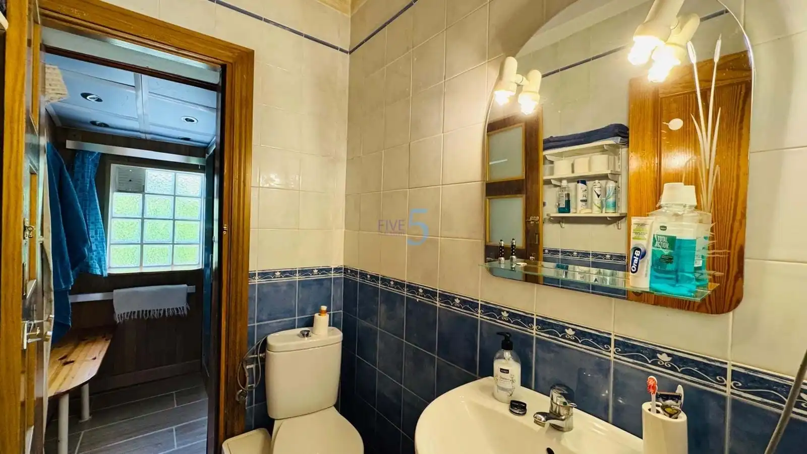 Bany de Casa o xalet en venda en Orihuela amb Aire condicionat, Terrassa i Traster