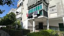Vista exterior de Pis en venda en Utrera amb Terrassa