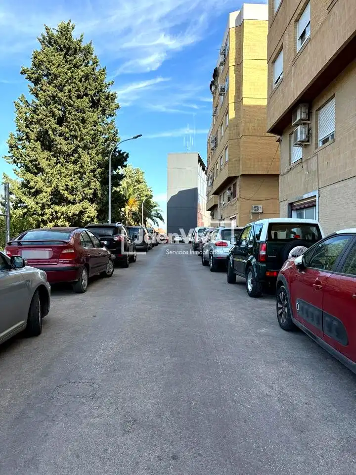 Vista exterior de Pis en venda en Jaén amb Aire condicionat, Calefacció i Terrassa