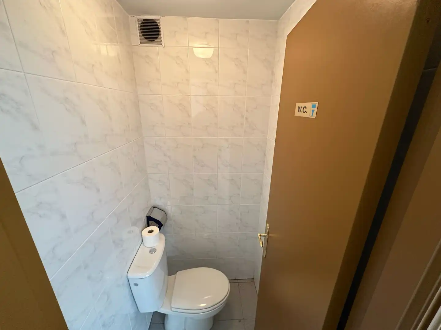 Bany de Nau industrial en venda en Burgos amb Calefacció