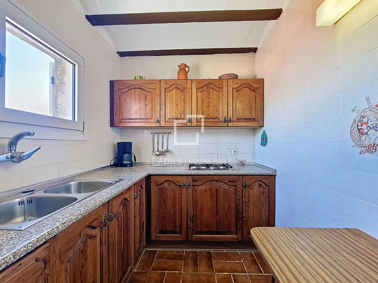 Cuina de Casa o xalet en venda en Calafell amb Jardí privat, Terrassa i Traster
