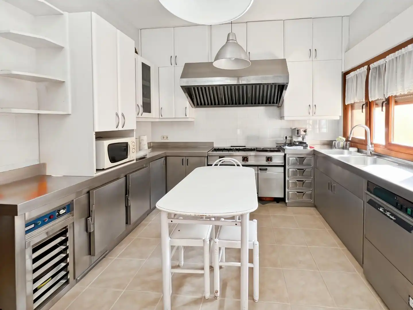 Kitchen of Country homes for sale in Buitrago del Lozoya  with Air Conditioner and Alarm