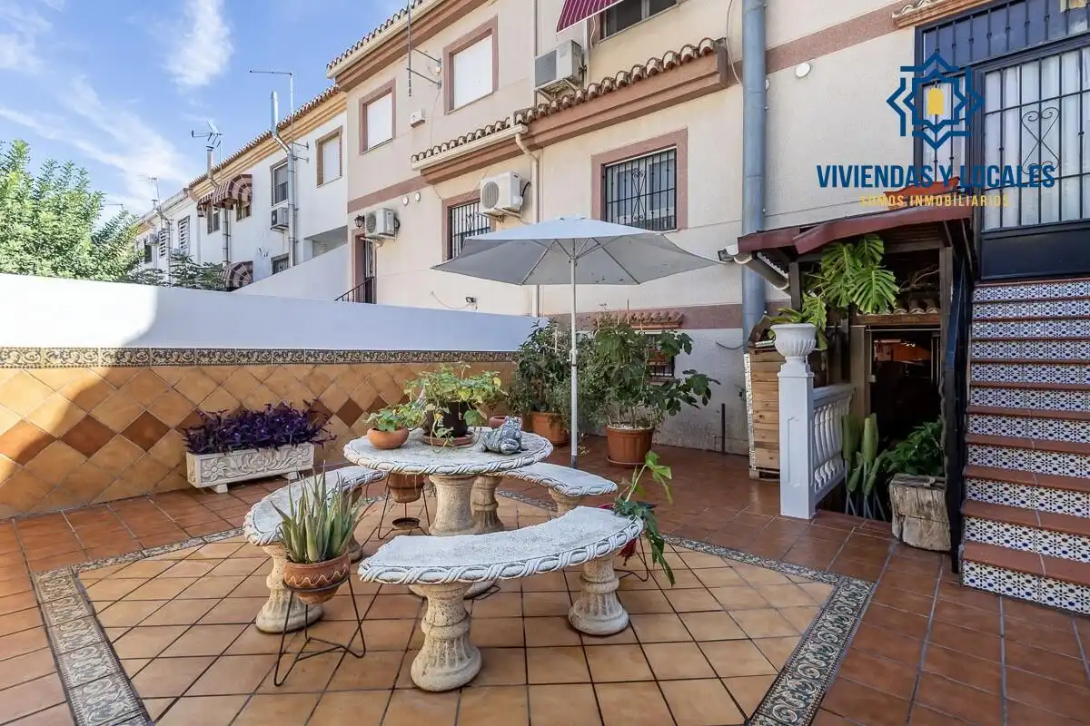 Casa a schiera con terrazza in vendita a Calle de Jerónimo de Rueda 34, imagen 3
