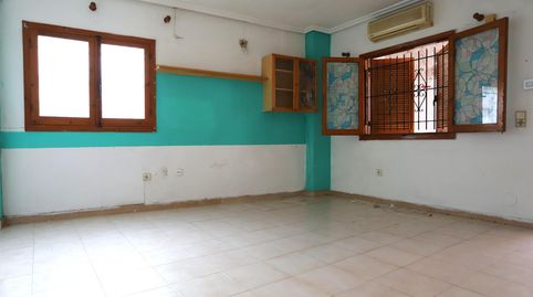 Foto 2 von Erdgeschoss zum Verkauf in Avenida Diego Ramirez Pastor, Avenida Habaneras - Curva de Palangre, Torrevieja