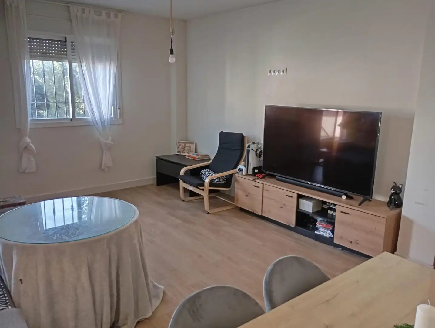 Sala d'estar de Casa o xalet en venda en Córdoba amb Aire condicionat, Jardí privat i Terrassa