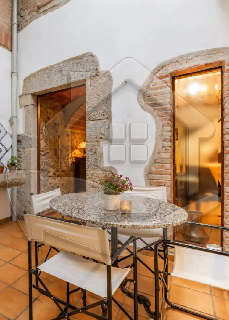 Casa adosada en venta en Carrer del Perelló, Vilablareix