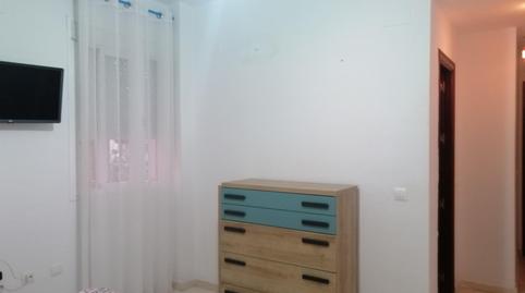 Foto 5 de Piso de alquiler en San Julián,  Sevilla Capital