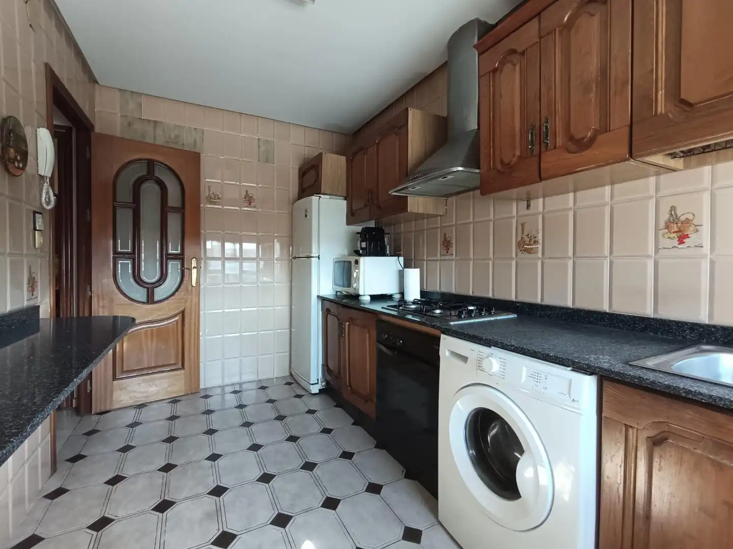 Kitchen of Flat for sale in Córdoba  with Air Conditioner, Terrace and Storage room