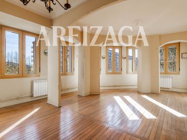 Pis amb ascensor en venda a Amara - Berri