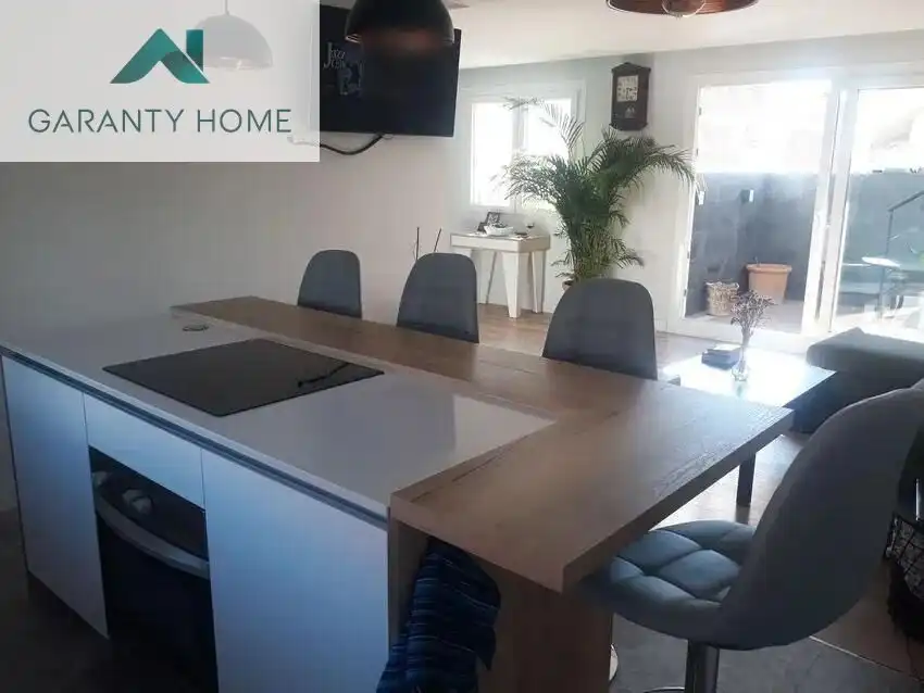 Comedor de Dúplex de alquiler en Málaga con Aire acondicionado, Terraza y Amueblado