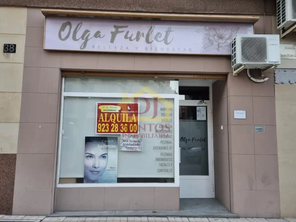 Local comercial de lloguer a Garrido