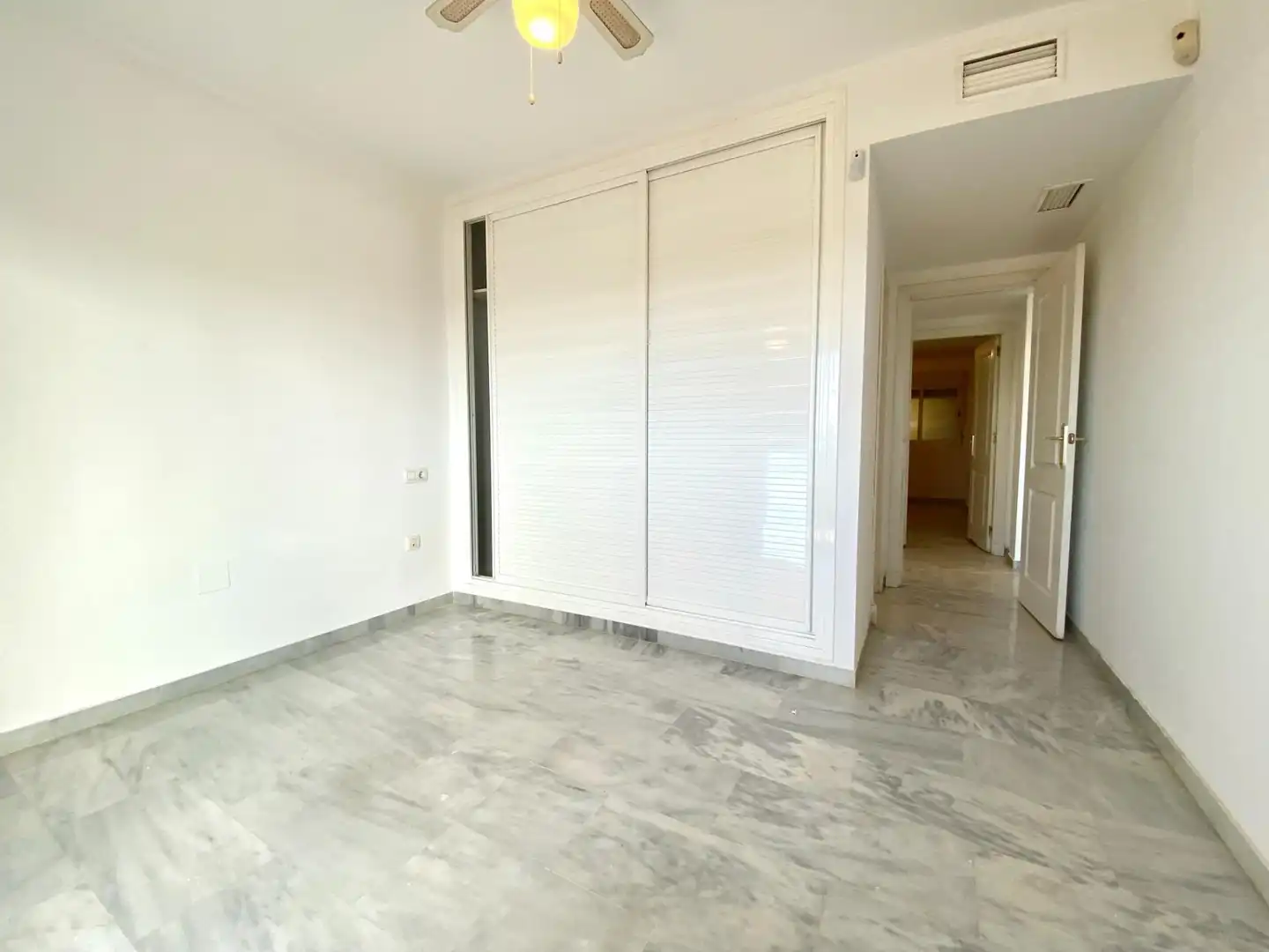 Apartamento con piscina en venta en Riviera del Sol, imagen 9