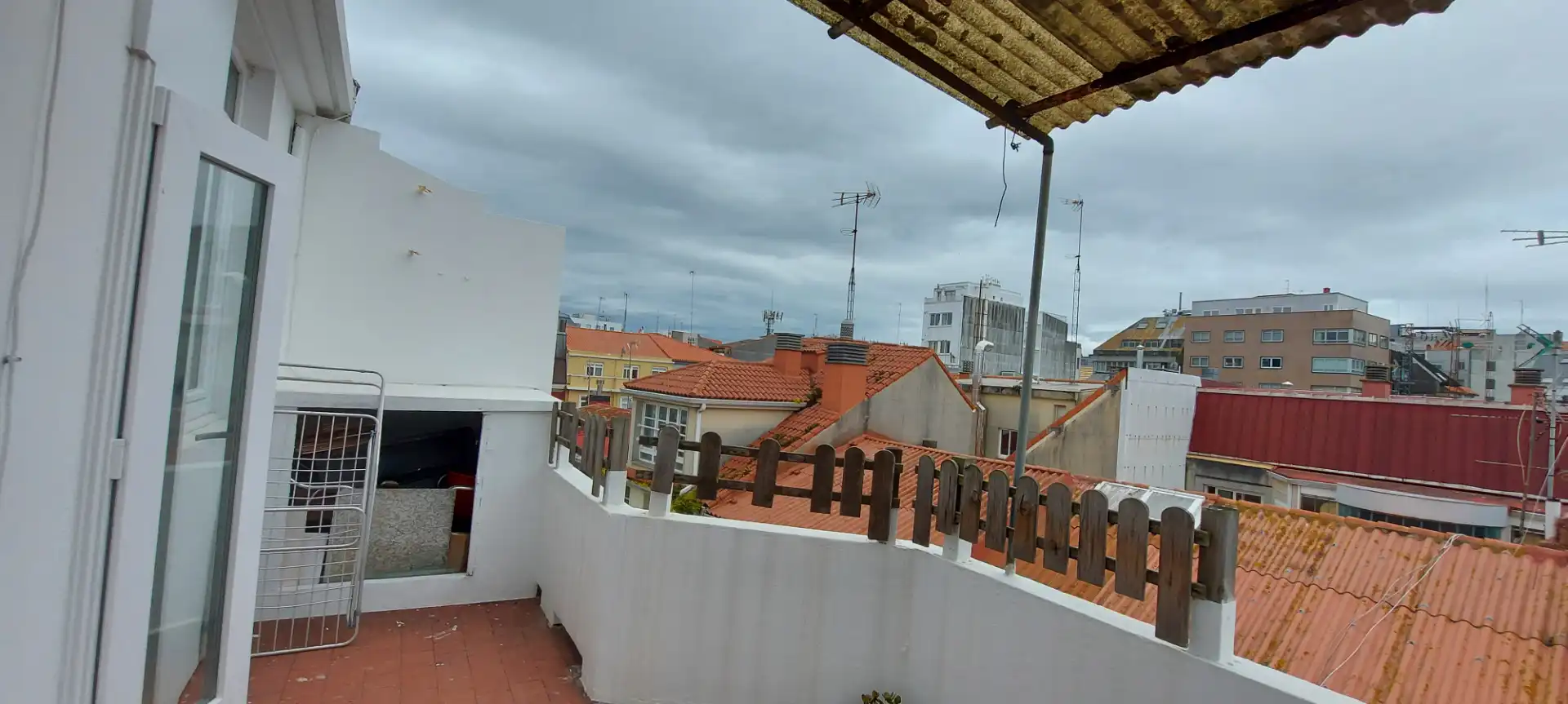 Terrassa de Apartament en venda en A Coruña Capital  amb Terrassa, Forn i Rentadora
