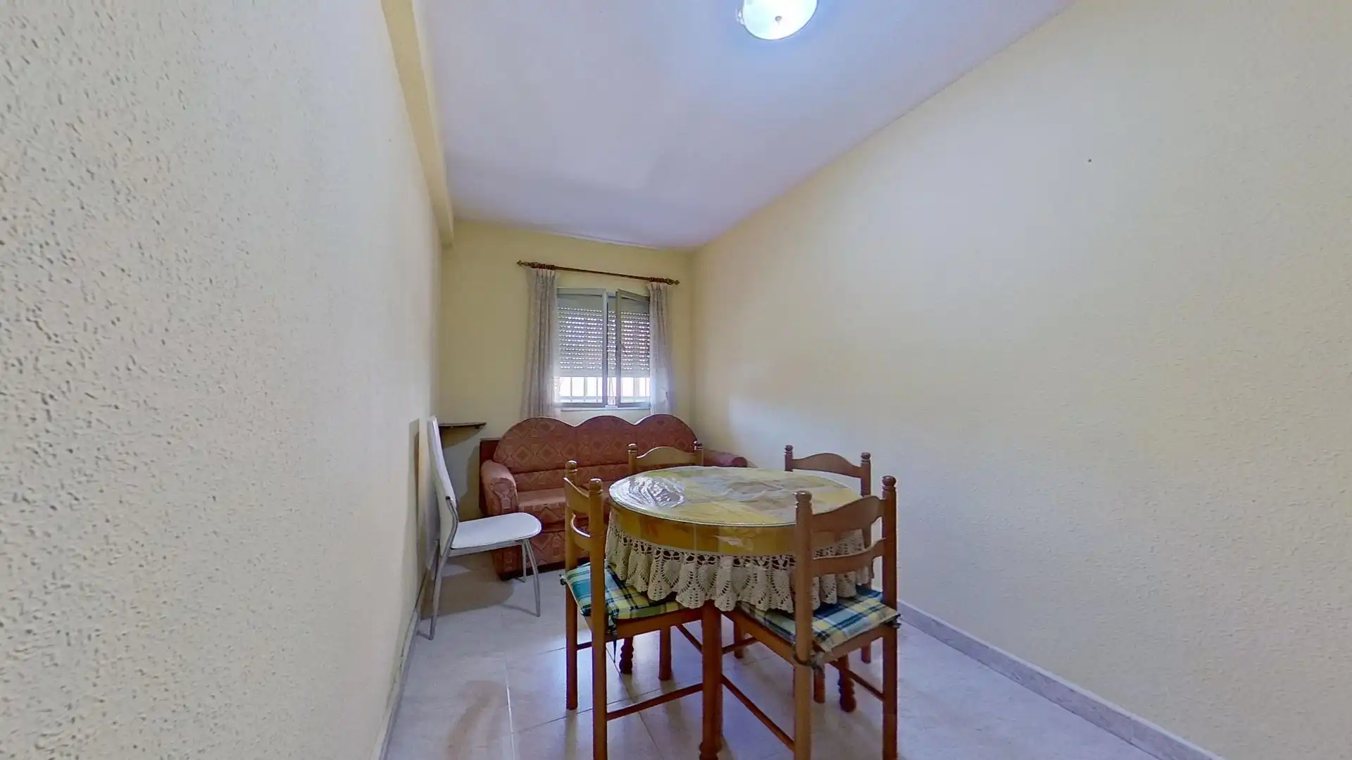 Habitación de Piso en venta en Madrid con Calefacción y Terraza