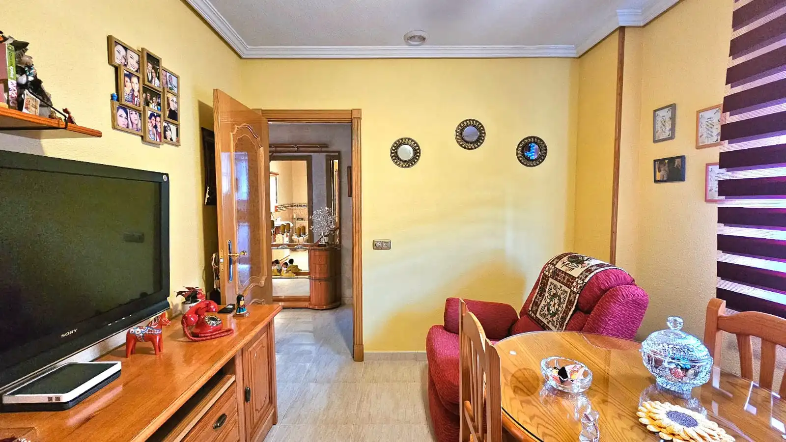 Sala de estar de Casa adosada en venta en Torrejón de la Calzada con Aire acondicionado, Calefacción y Jardín privado