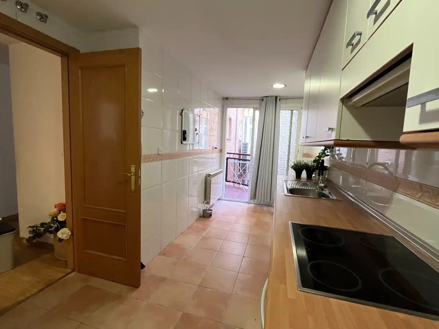 Kitchen of Flat for sale in Torrejón de Ardoz  with Air Conditioner, Heating and Private garden