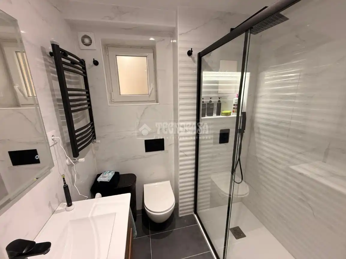 Baño de Piso en venta en Madrid con Aire acondicionado, Calefacción y Terraza