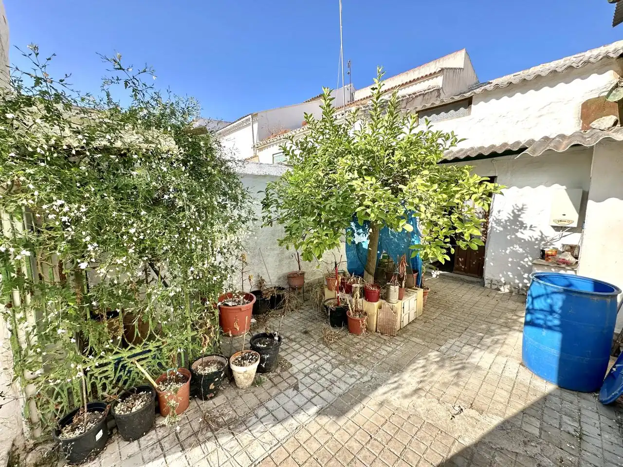 Jardí de Casa o xalet en venda en Sierra de Yeguas amb Jardí privat