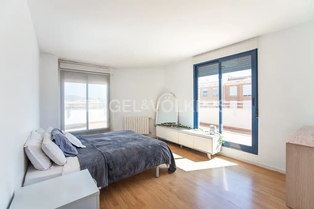 Dormitori de Àtic en venda en Castellón de la Plana / Castelló de la Plana amb Calefacció, Parquet i Terrassa