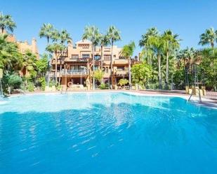Vista exterior de Pis de lloguer en Marbella amb Aire condicionat, Terrassa i Traster