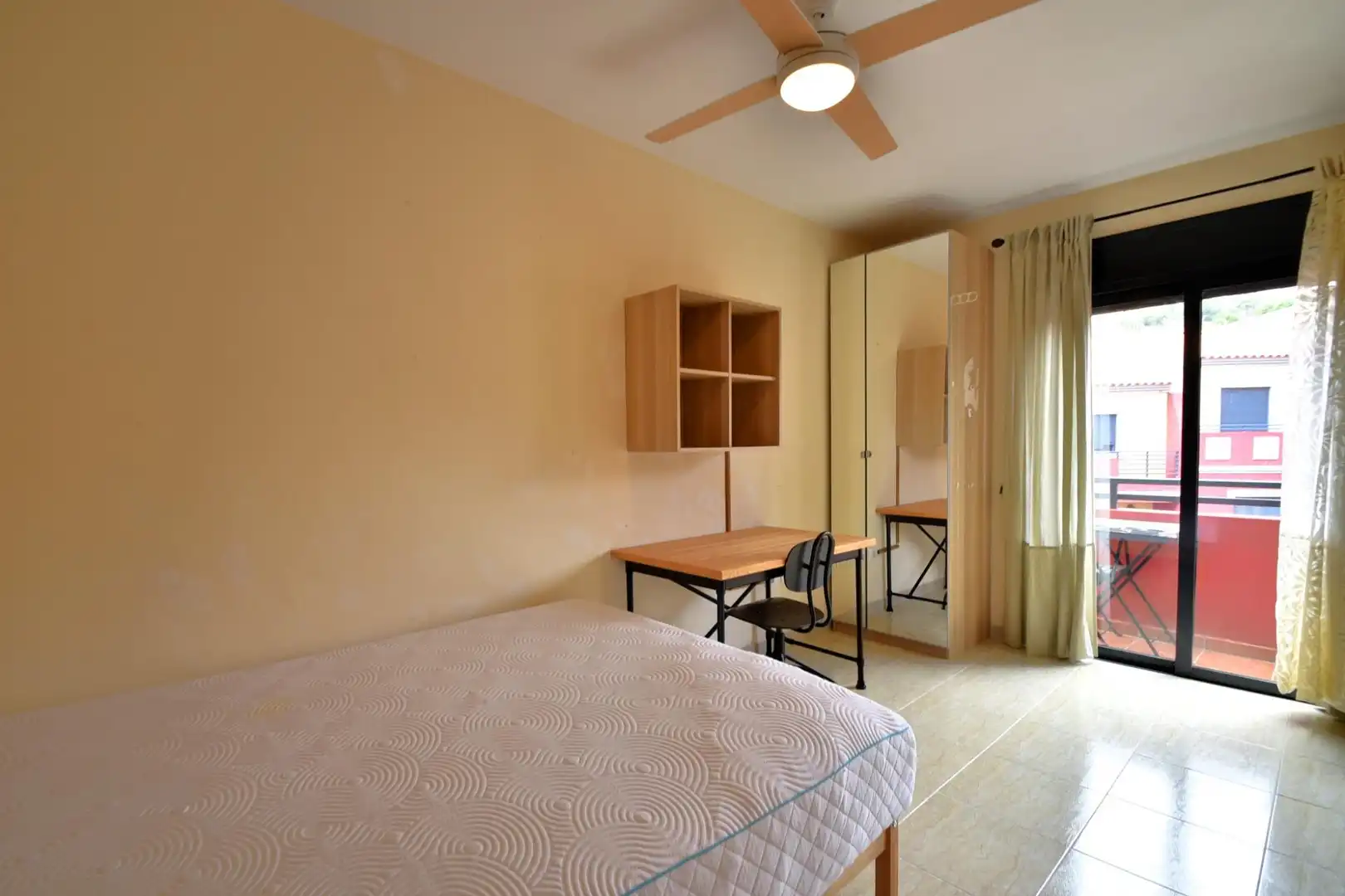 Habitación de Casa adosada de alquiler en San Cristóbal de la Laguna con Aire acondicionado, Calefacción y Jardín privado