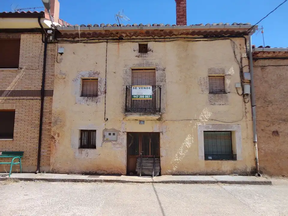 Exterior view of Country homes for sale in La Revilla y Ahedo 