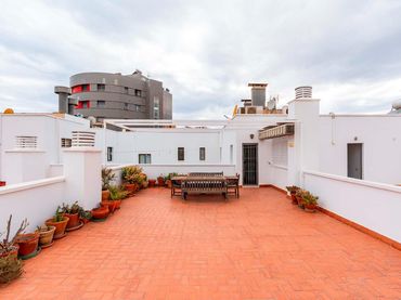 Penthouse with lift for sale in Calle LOBERO (E)