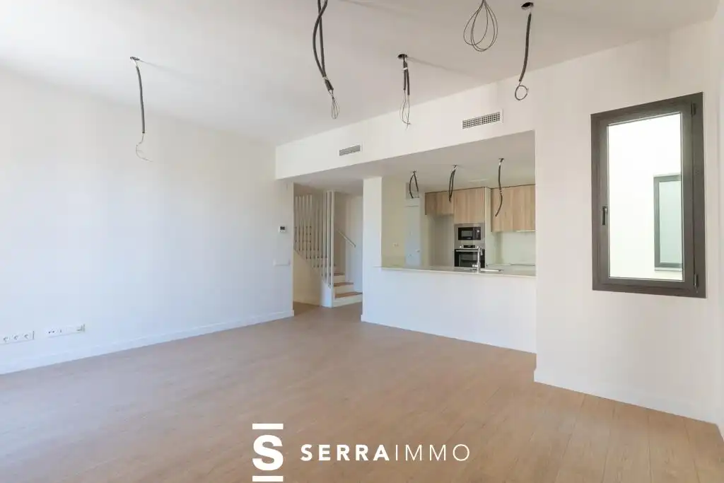 Sala de estar de Ático en venta en Vilanova i la Geltrú con Aire acondicionado, Terraza y Balcón