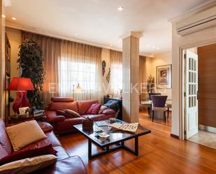 Sala d'estar de Apartament en venda en  Valencia Capital amb Aire condicionat, Calefacció i Parquet