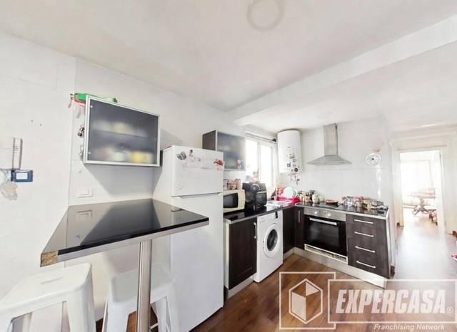 Piso en Venta en Calle Benaguacil, 5 en Centro