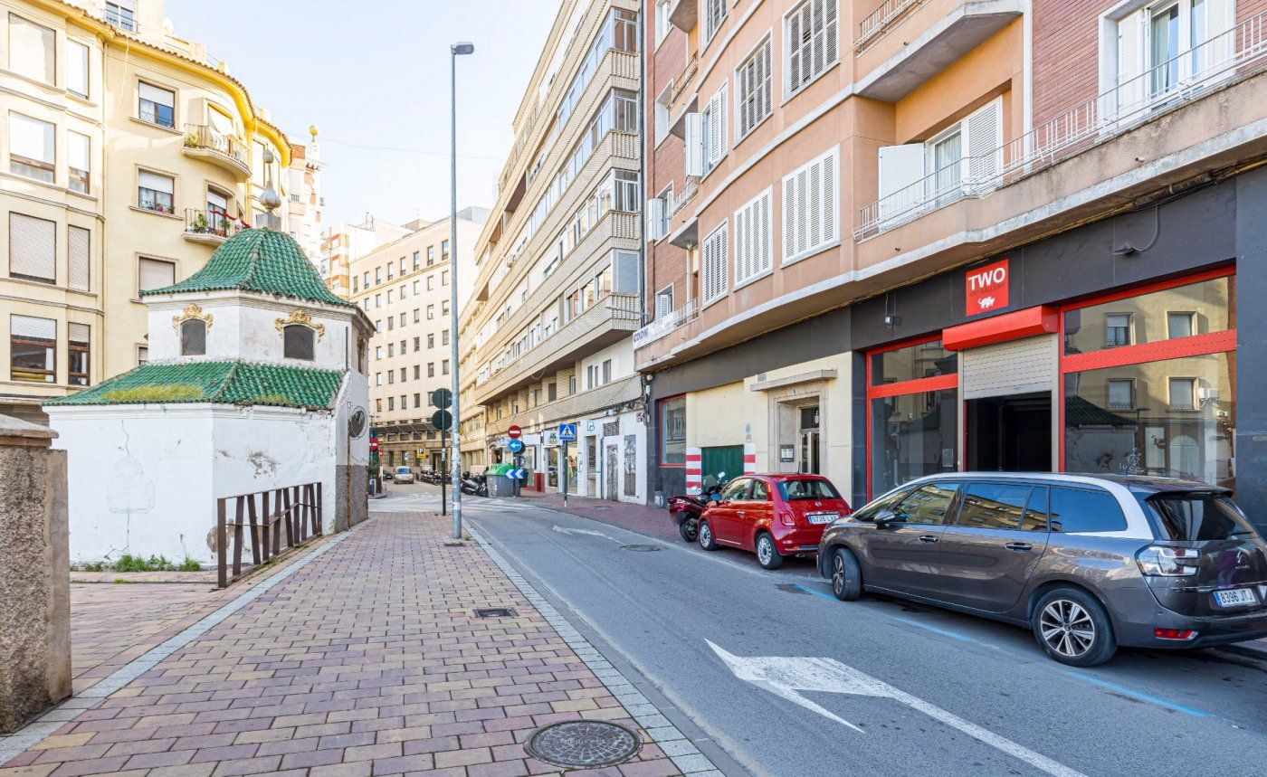 Vista exterior de Local en venda en  Murcia Capital amb Aire condicionat