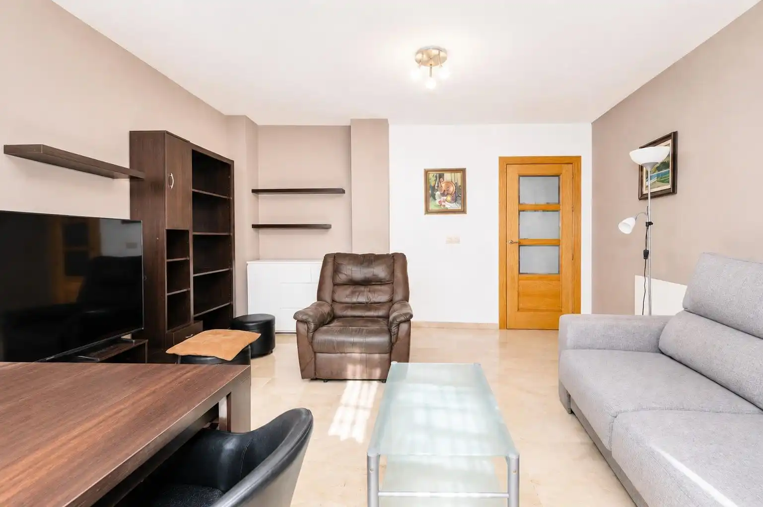 Sala de estar de Planta baja en venta en La Zubia