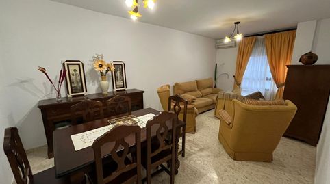 Foto 2 de Piso en venta en Villamartín, Cádiz