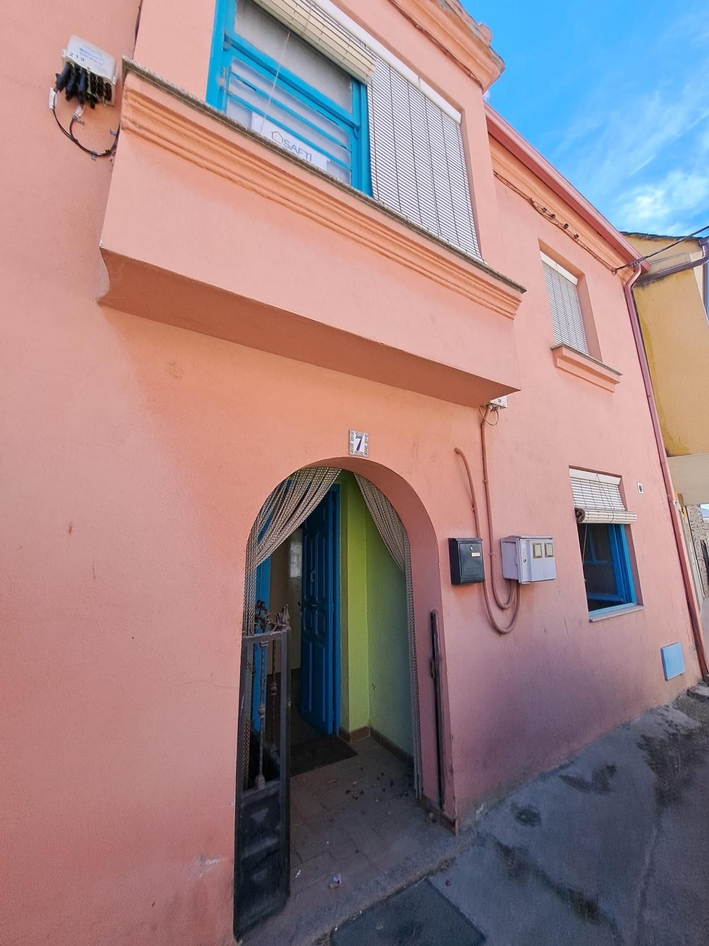 Casa adosada en venta en Compostilla - Columbrianos
