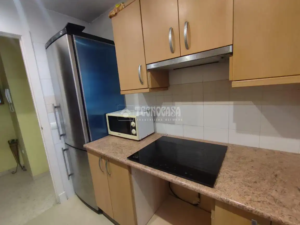 Kitchen of Flat for sale in Sevilla  with Air Conditioner, Terrace and Furnished