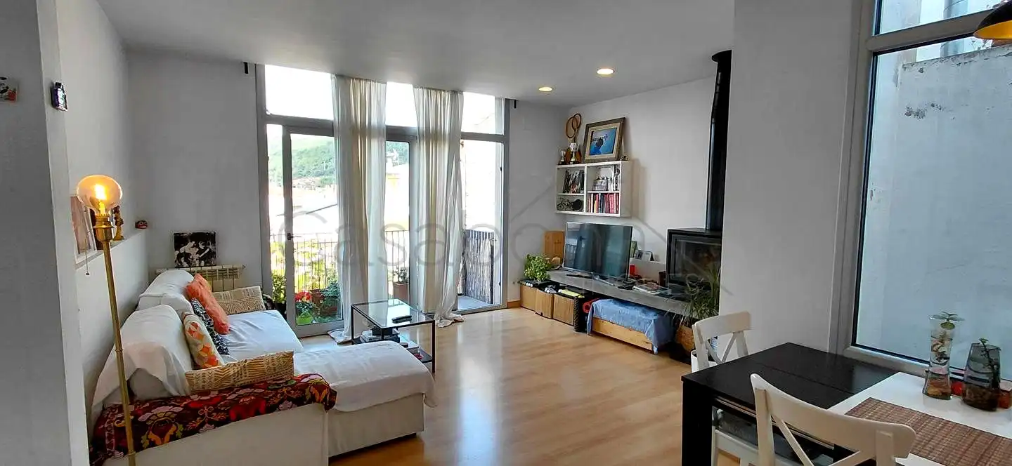 Sala d'estar de Dúplex en venda en La Garriga amb Calefacció, Parquet i Terrassa