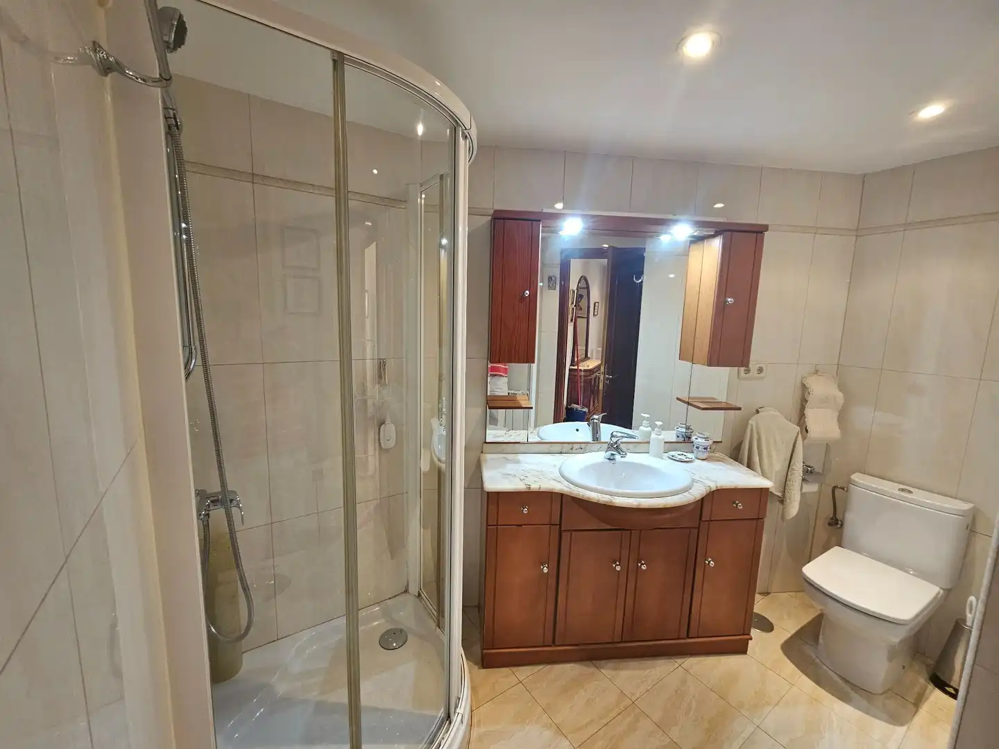 Baño de Piso de alquiler en Madrid con Calefacción