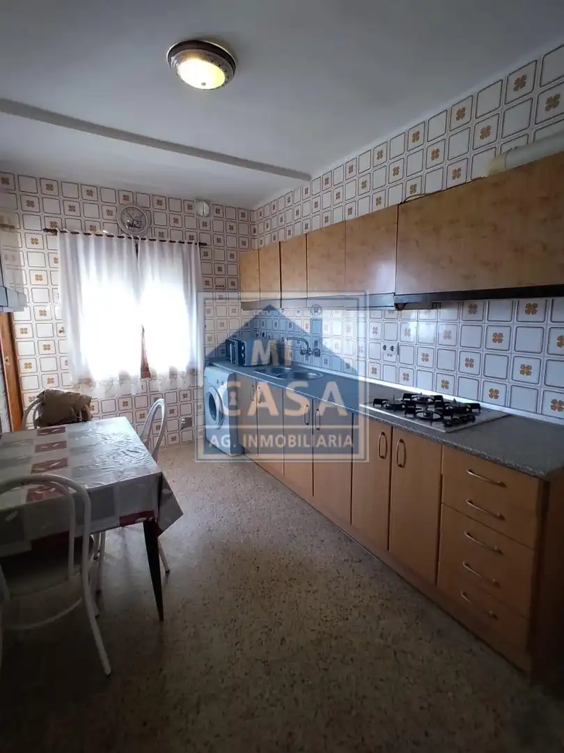 Cuina de Pis en venda en Mérida amb Calefacció, Terrassa i Traster